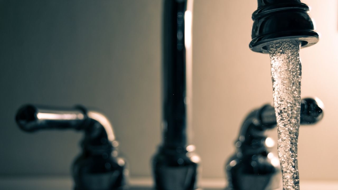 How to Unclog a Kitchen Sink with Standing Water Kitchenfeeds