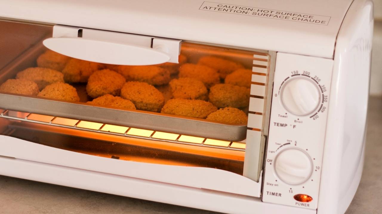 How to Reheat Pizza, Fries, and even Fried Chicken in a Toaster Oven
