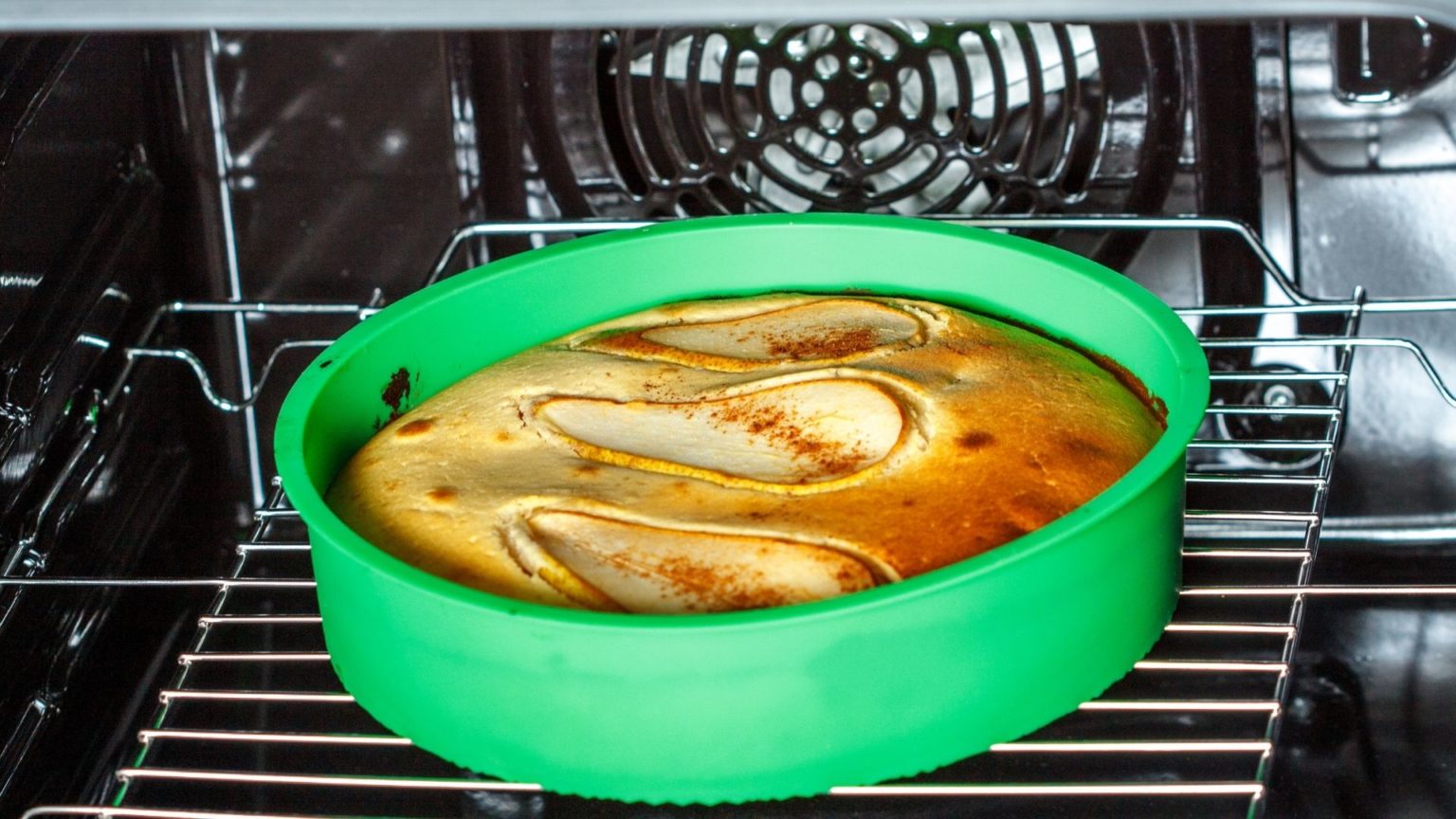 Top 10 Best Ovens for Baking Cake and Cookies (2022) Kitchenfeeds