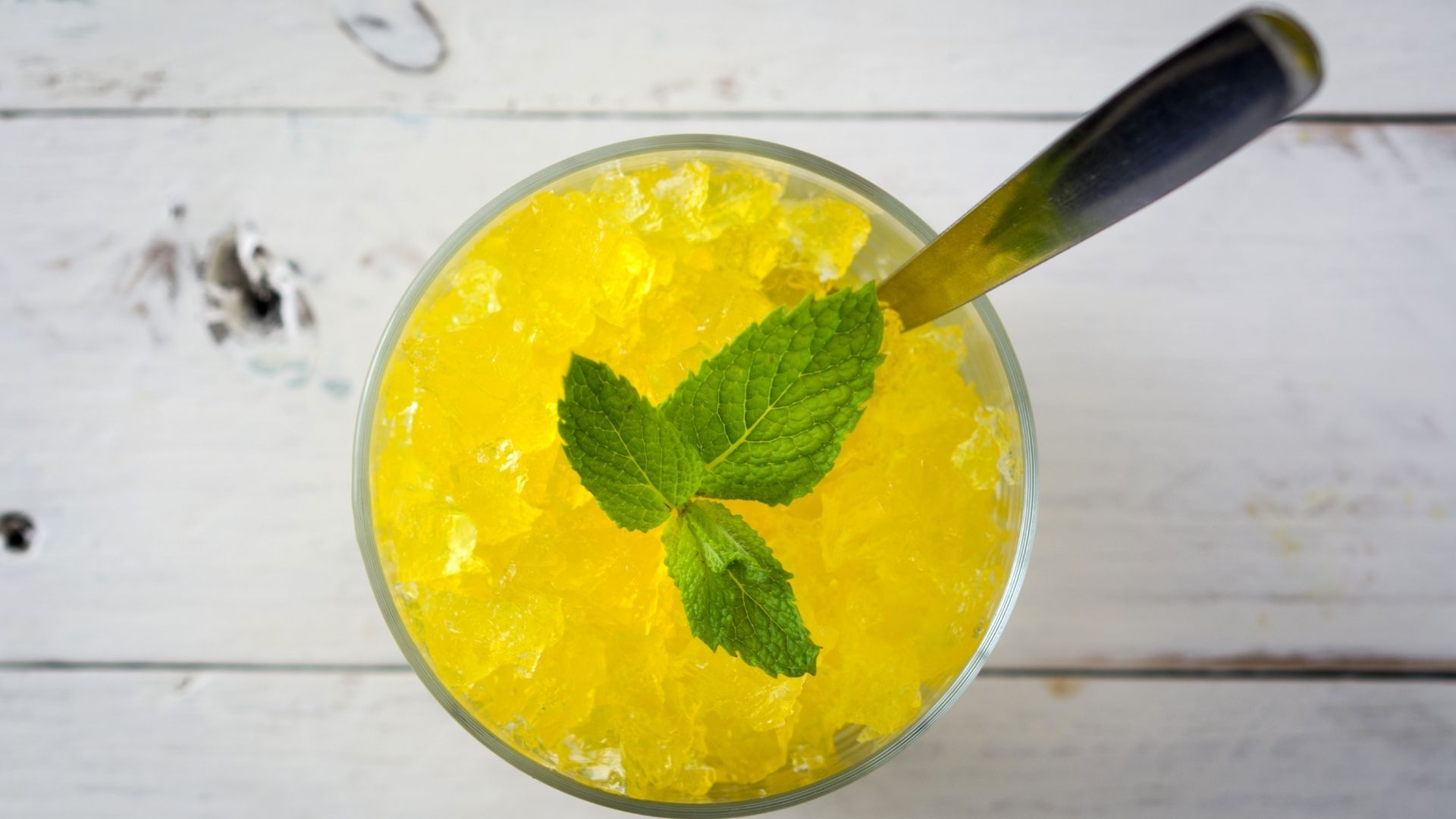 How to Make Slushies With A Blender (StepbyStep) Kitchenfeeds