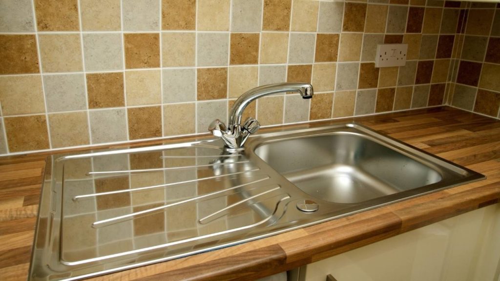 this a Undermount Kitchen Sink 